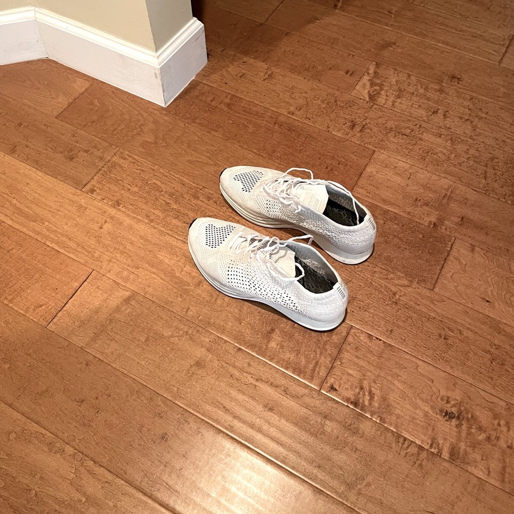 Men dress sneakers.